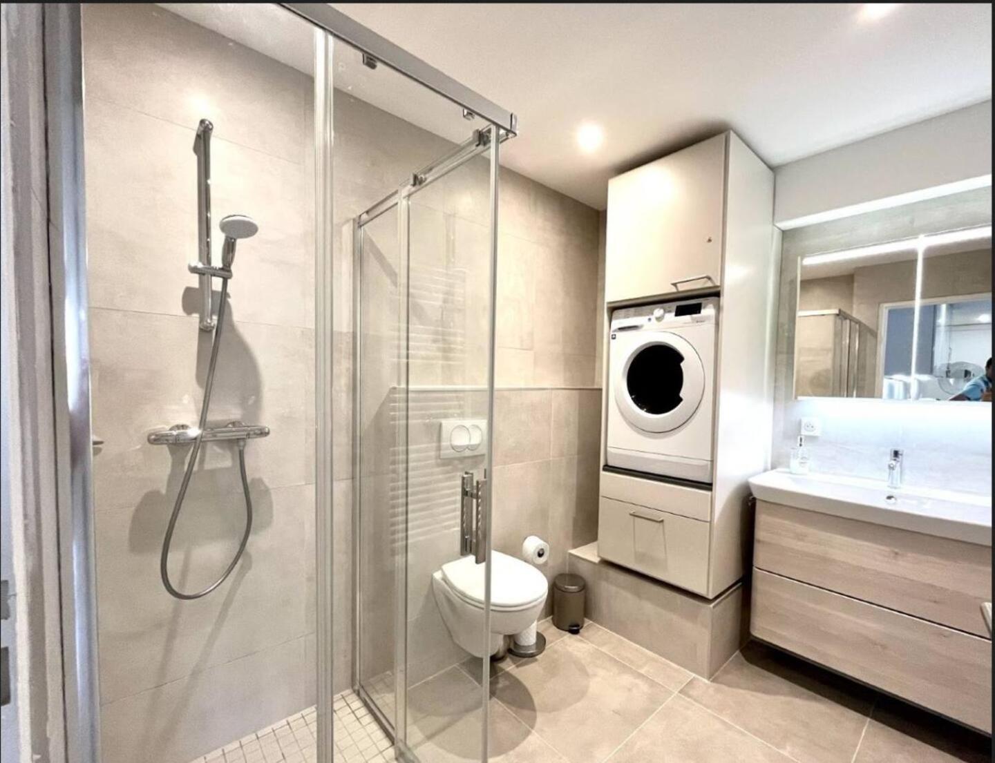 Sejour Authentique - Balcon, Parking & Wifi Ultra-Rapide Apartment Довил Екстериор снимка